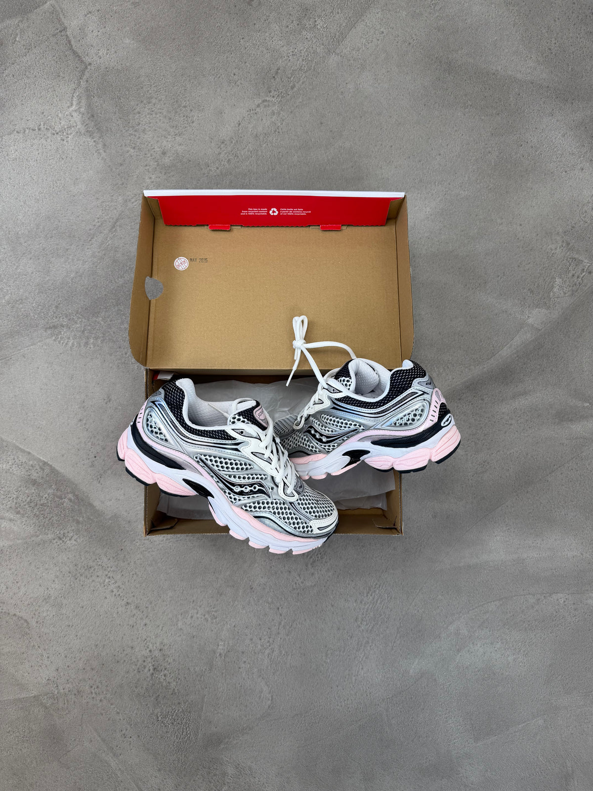 Saucony ProGrid OMNI9 Pink/Silver