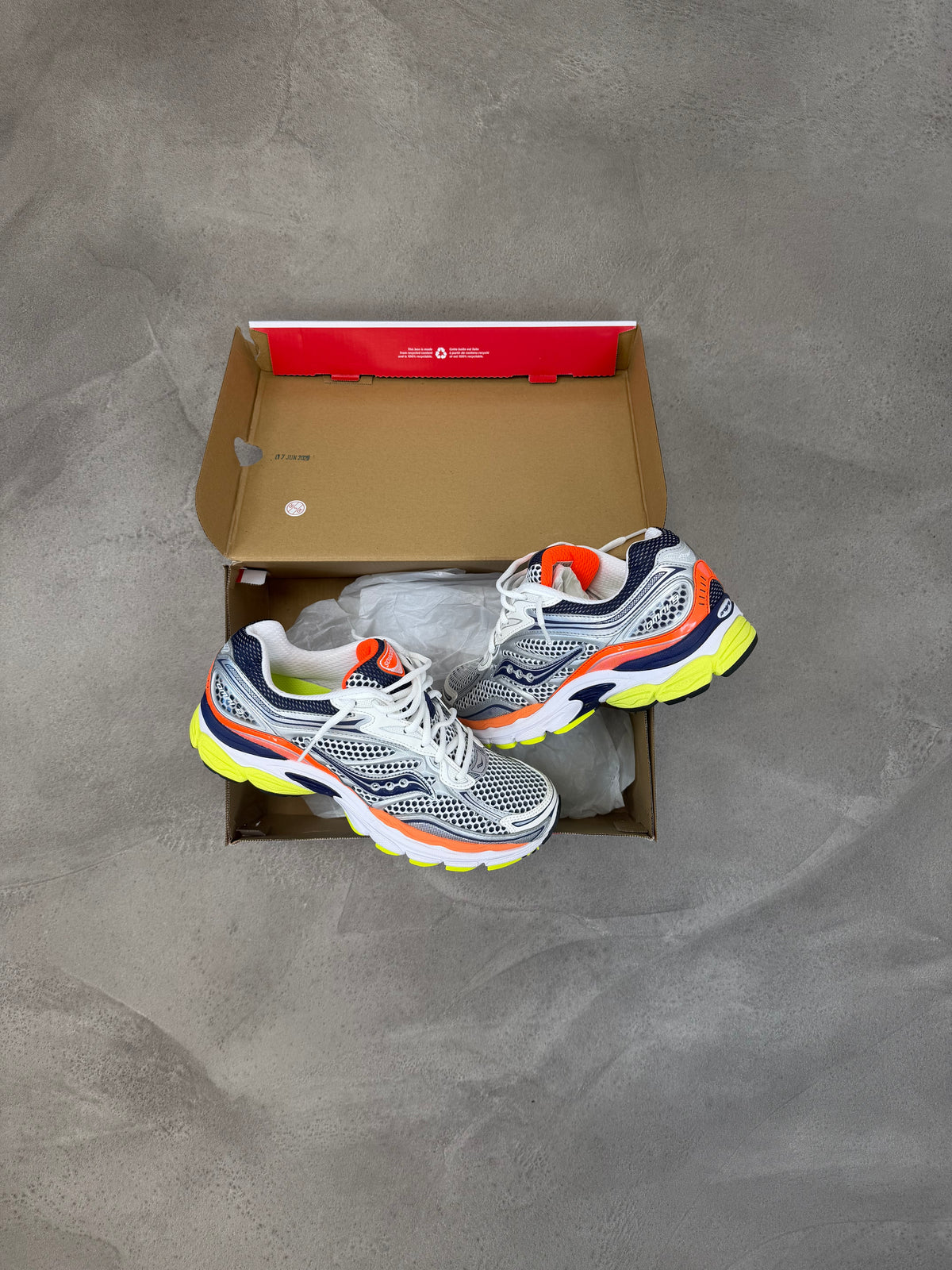 Saucony Pro Grid Omni 9 Sunset
